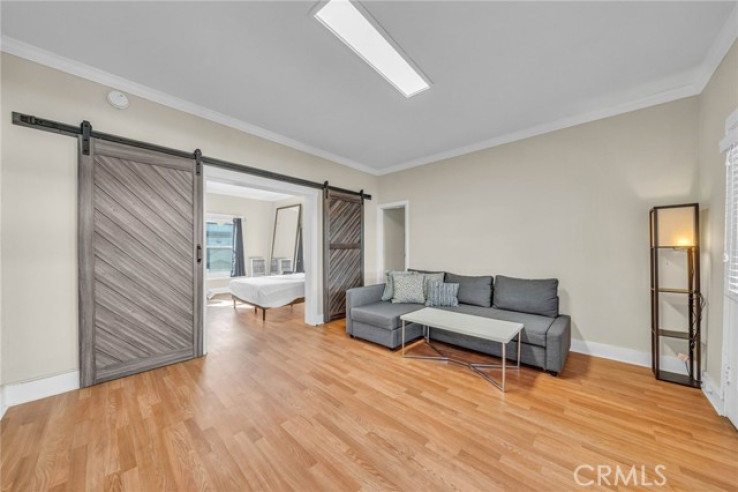 1 Bed Home for Sale in Los Angeles, California