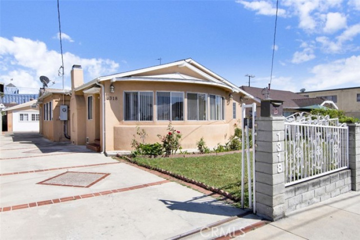 3 Bed Home for Sale in Los Angeles, California