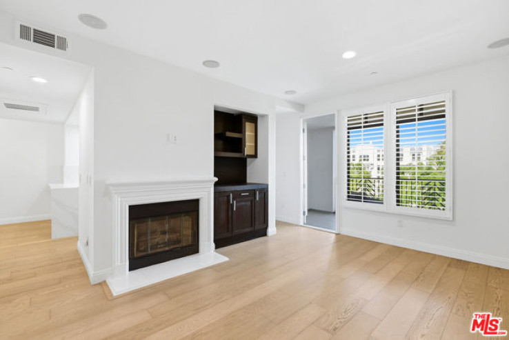 3 Bed Home for Sale in Playa Vista, California