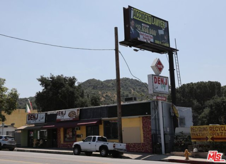  Commercial for Sale in Tujunga, California