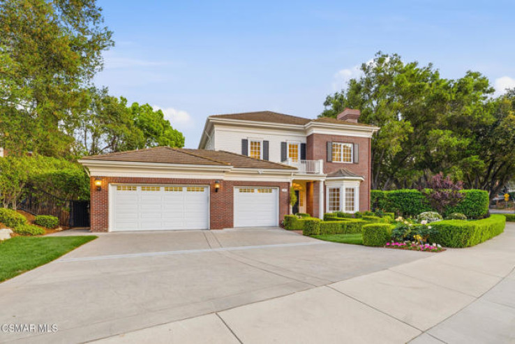 6 Bed Home for Sale in Lake Sherwood, California