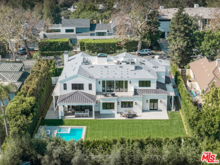 6 Bed Home for Sale in Pacific Palisades, California