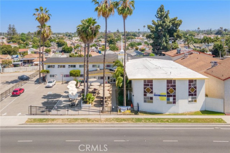 Commercial Sale in Compton S of Rosecrans, E of Alameda