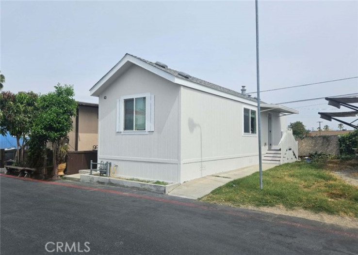 2 Bed Home for Sale in Van Nuys, California