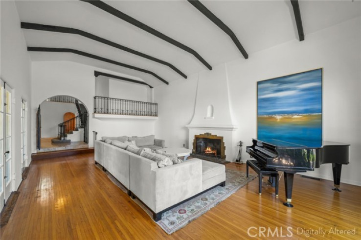 5 Bed Home for Sale in Hancock Park, California