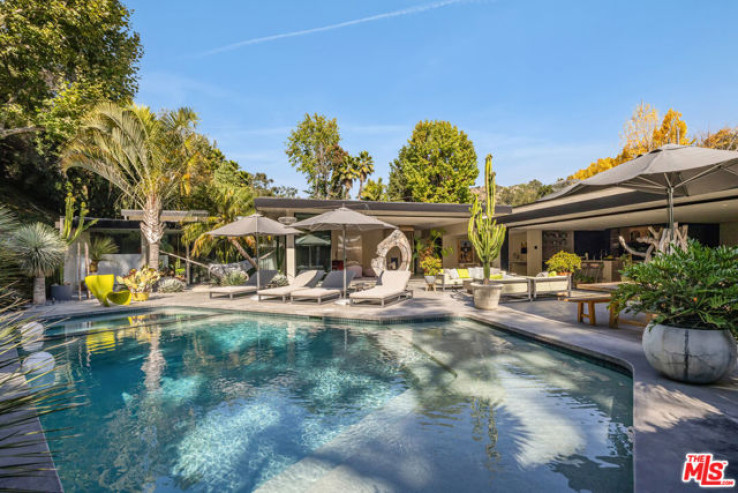 3 Bed Home for Sale in Los Angeles, California