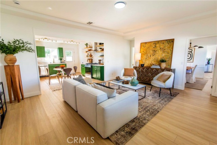 5 Bed Home for Sale in North Hollywood, California