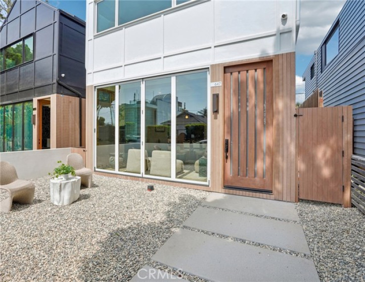 3 Bed Home for Sale in Santa Monica, California