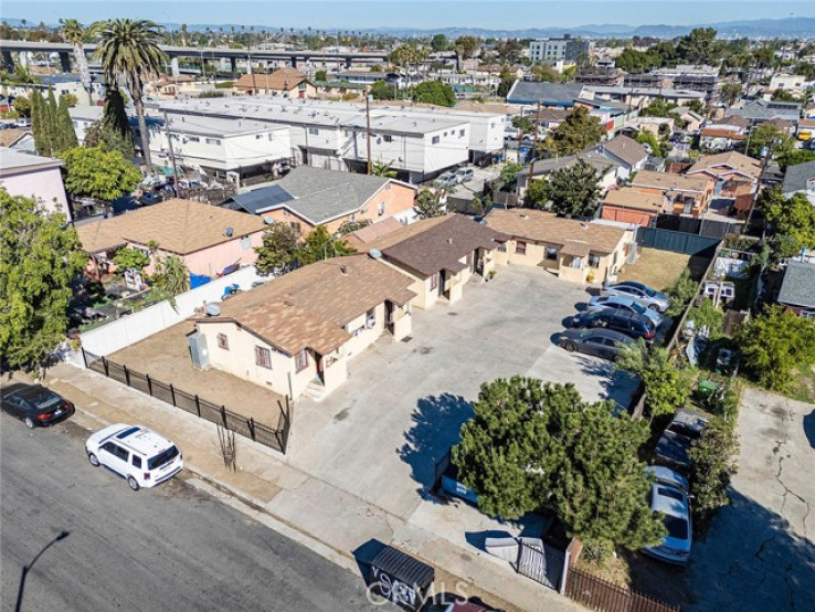  Income Home for Sale in Los Angeles, California
