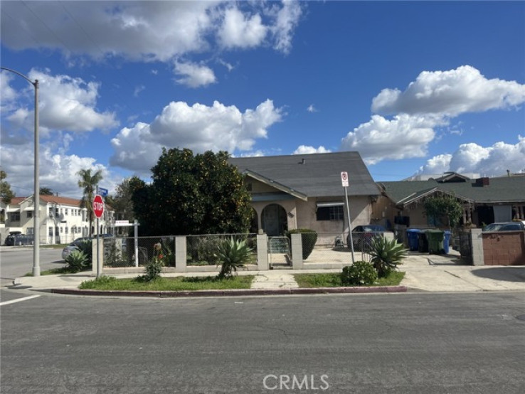 Residential Income in Mid-Wilshire
