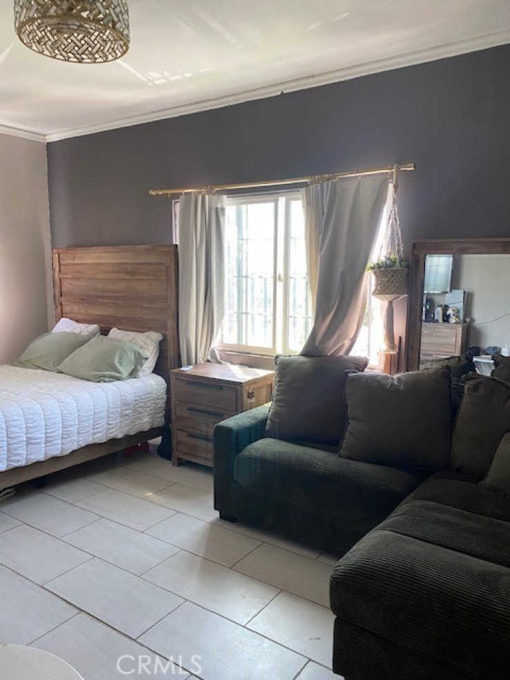  Income Home for Sale in County - Los Angeles, California