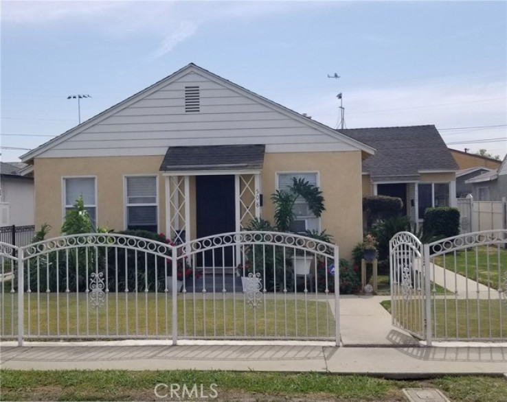 4 Bed Home for Sale in Compton, California