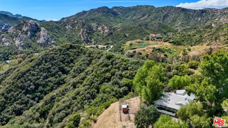 1 Bed Home for Sale in Topanga, California