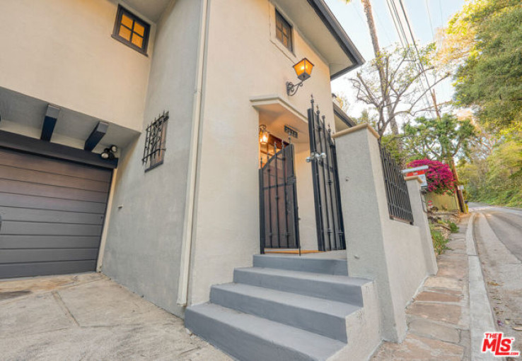 4 Bed Home for Sale in Los Angeles, California