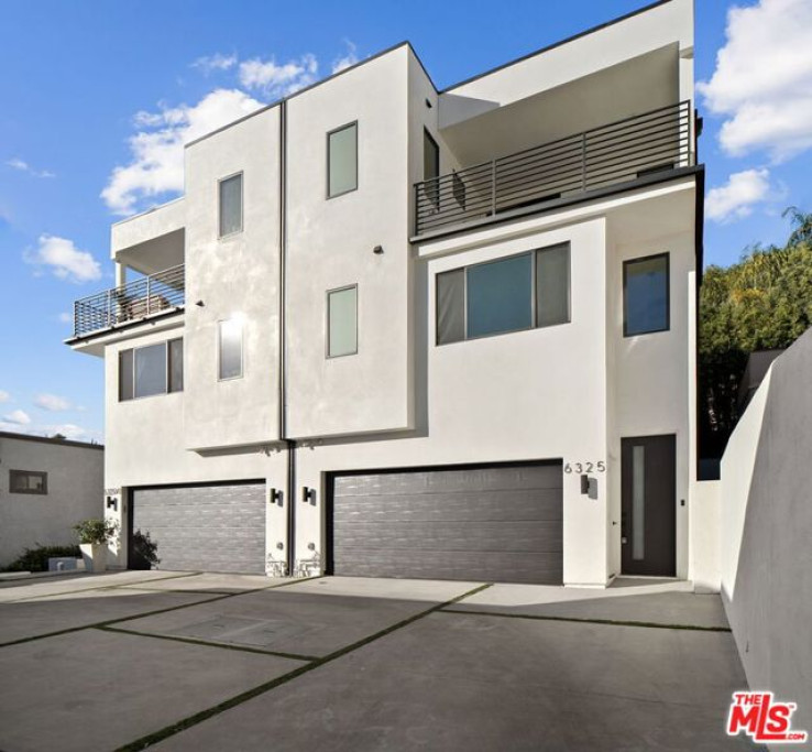 3 Bed Home for Sale in Los Angeles, California