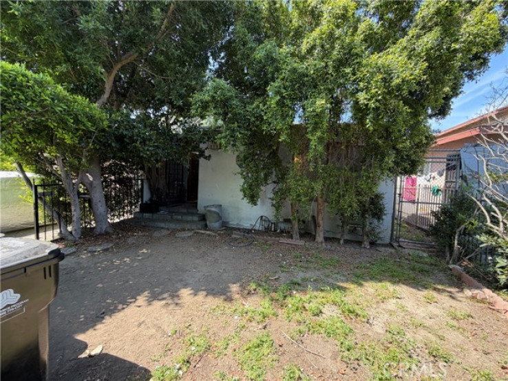 2 Bed Home for Sale in North Hollywood, California