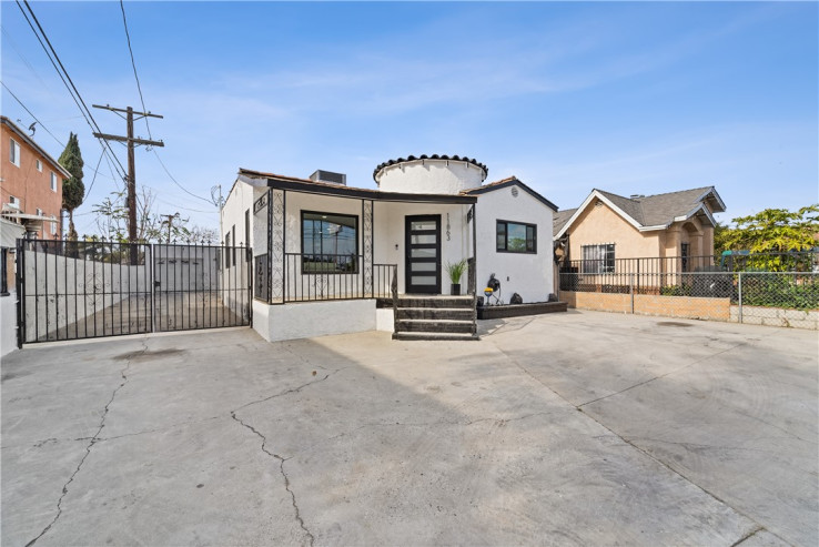 3 Bed Home for Sale in Los Angeles, California