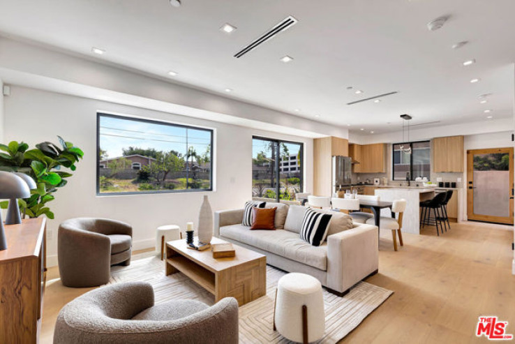 4 Bed Home for Sale in Studio City, California
