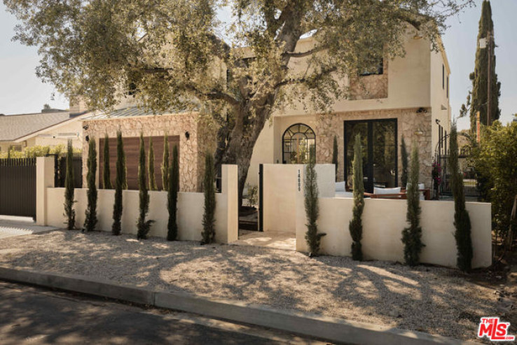5 Bed Home for Sale in Sherman Oaks, California