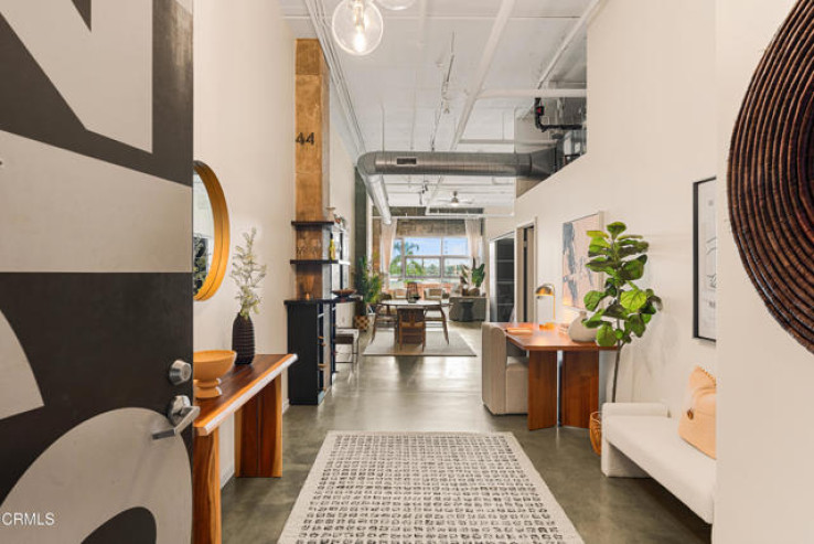 1 Bed Home for Sale in Los Angeles, California
