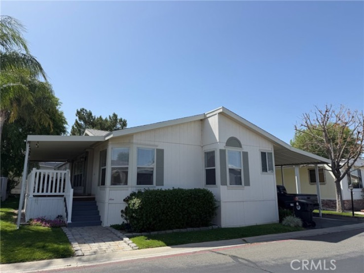 3 Bed Home for Sale in Canyon Country, California