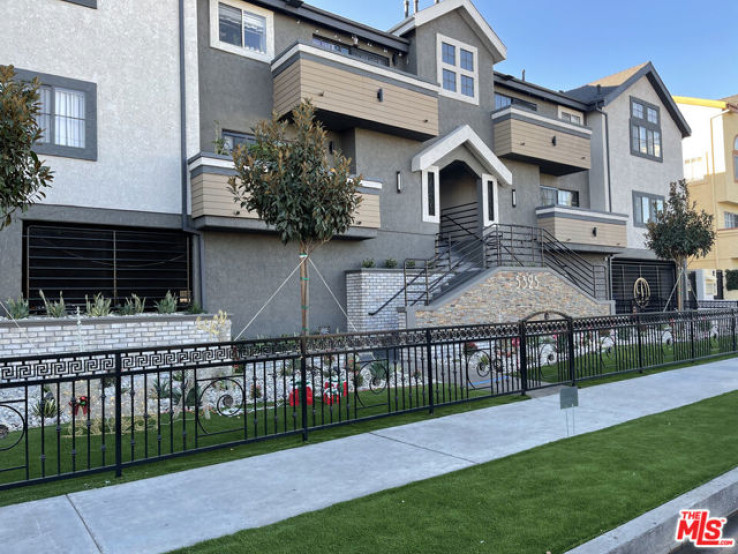  Income Home for Sale in North Hollywood, California