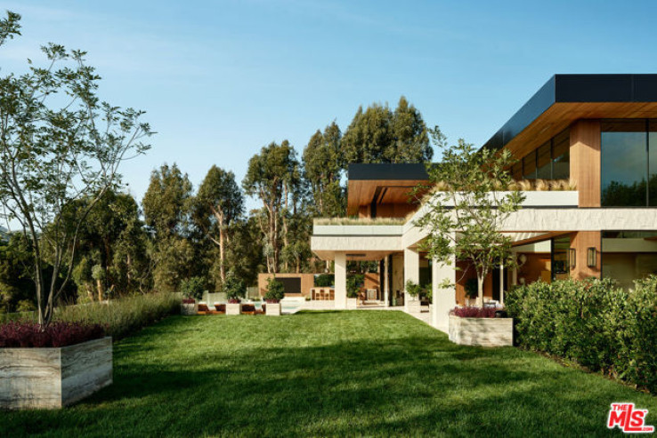 9 Bed Home for Sale in Los Angeles, California
