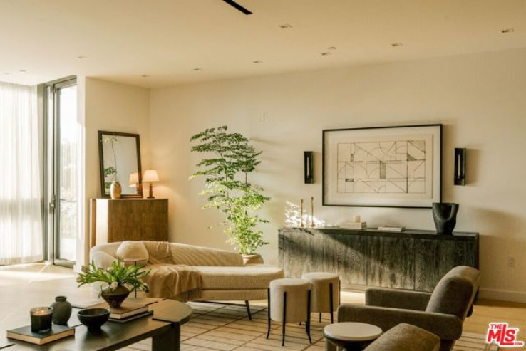 1 Bed Home for Sale in West Hollywood, California