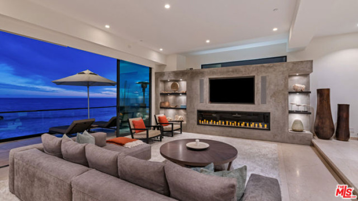 5 Bed Home for Sale in Malibu, California