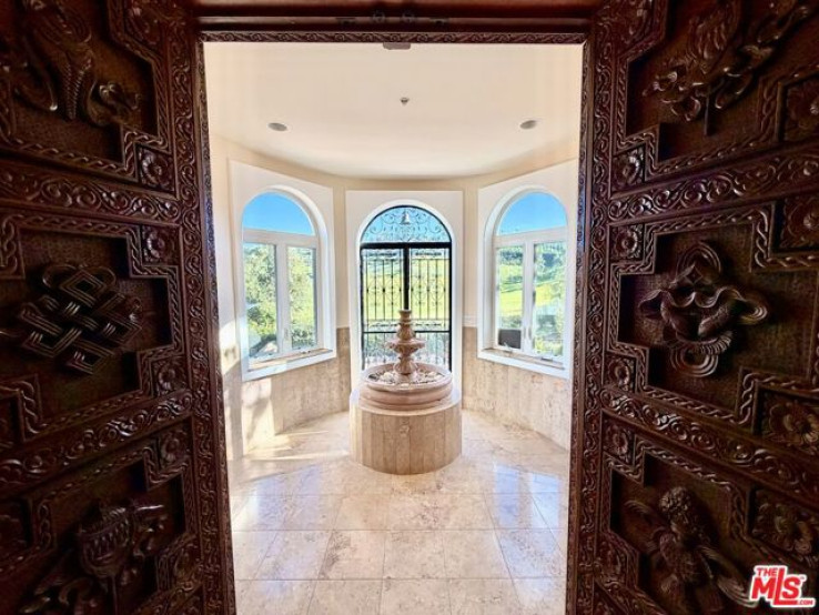 5 Bed Home for Sale in Malibu, California