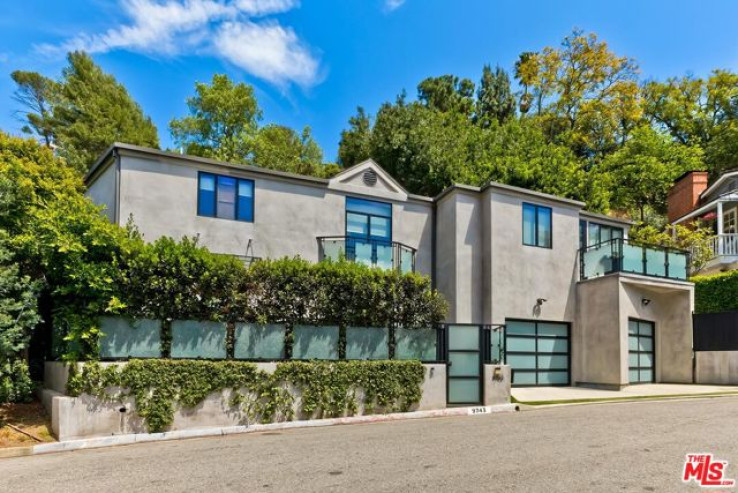 2 Bed Home for Sale in Beverly Hills, California