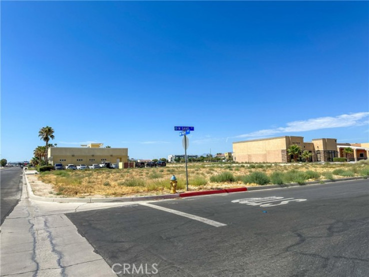 Land for Sale in Victorville, California