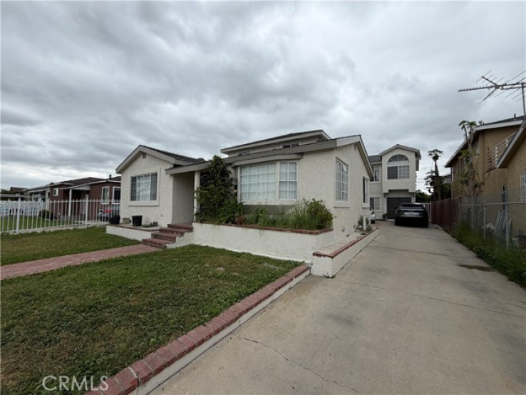  Income Home for Sale in Hawthorne, California