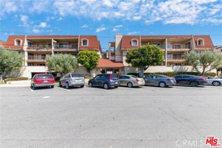 2 Bed Home for Sale in El Segundo, California