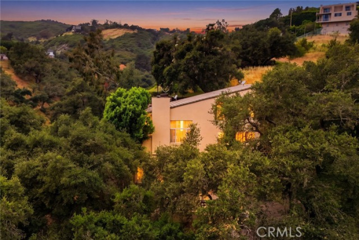 3 Bed Home for Sale in Malibu, California
