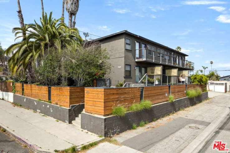 Residential Income in Venice