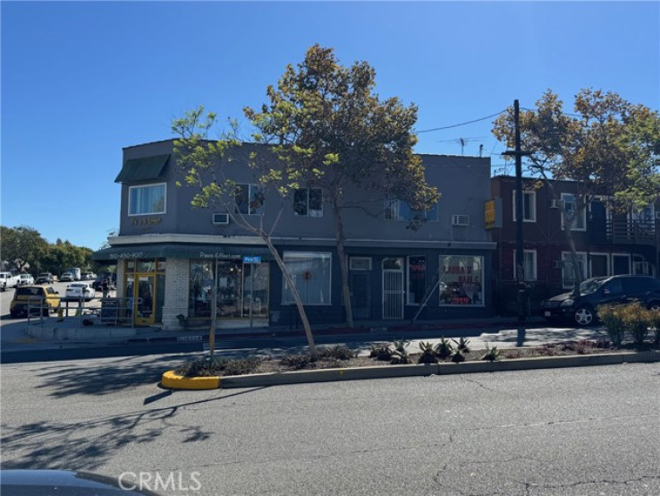  Commercial for Sale in Santa Monica, California