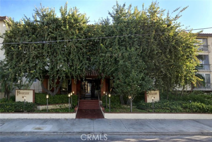 1 Bed Home for Sale in Valley Village, California