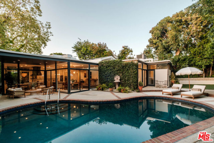 4 Bed Home for Sale in Beverly Hills, California