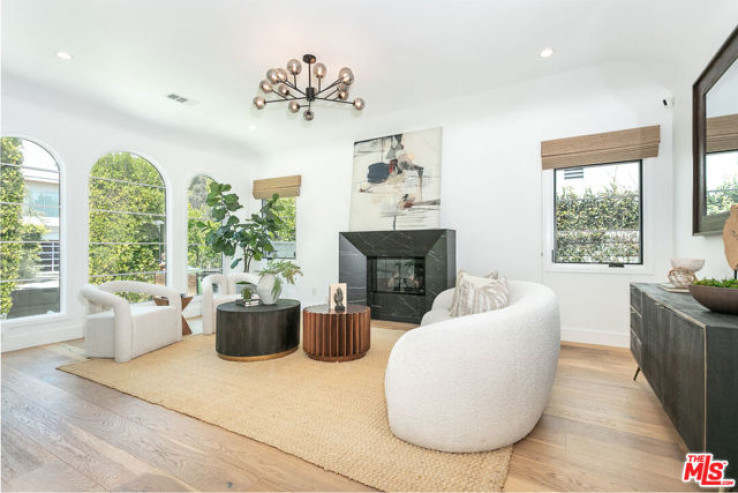 5 Bed Home for Sale in Los Angeles, California