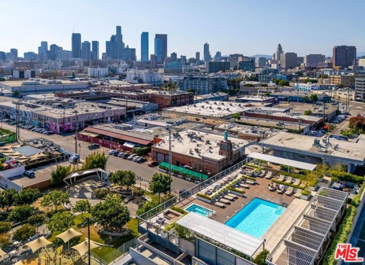 2 Bed Home for Sale in Los Angeles, California