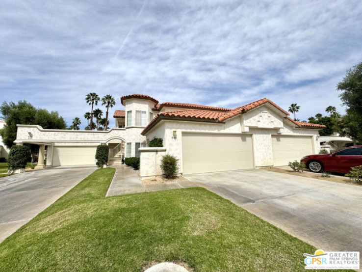 2 Bed Home for Sale in Palm Desert, California