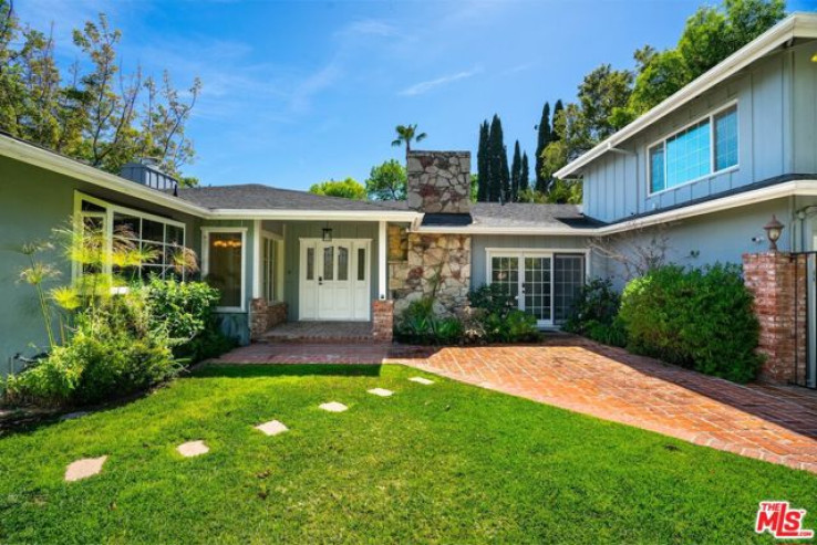4 Bed Home for Sale in Encino, California
