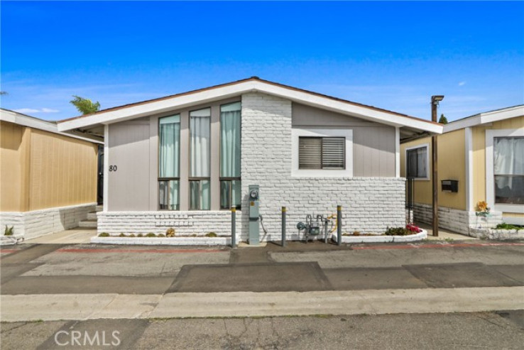 2 Bed Home for Sale in Costa Mesa, California