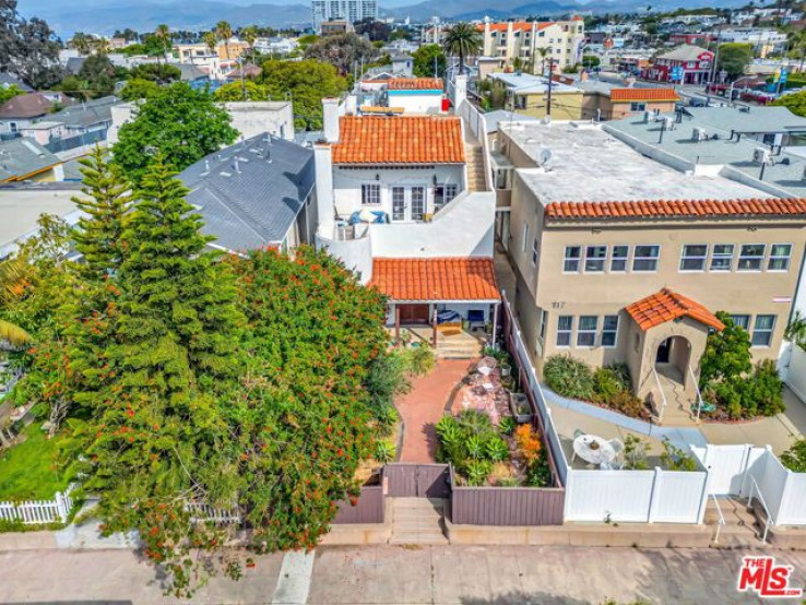  Income Home for Sale in Venice, California