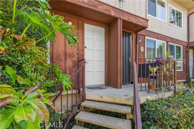 2 Bed Home for Sale in Van Nuys, California