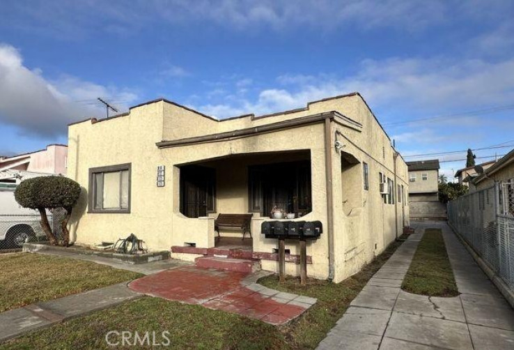  Income Home for Sale in Los Angeles, California