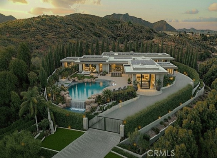 Residential Home in Westlake Village