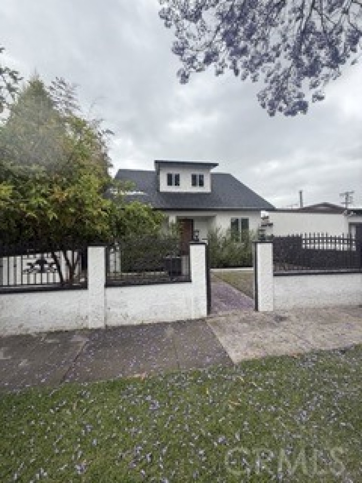 4 Bed Home for Sale in Los Angeles, California