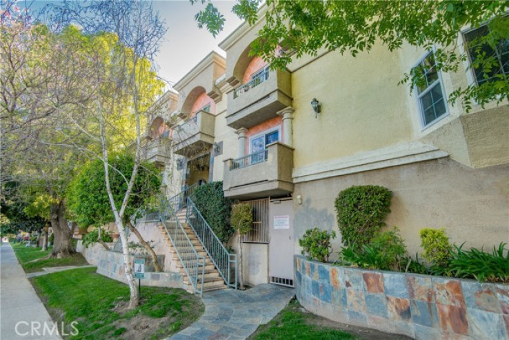 1 Bed Home for Sale in Van Nuys, California